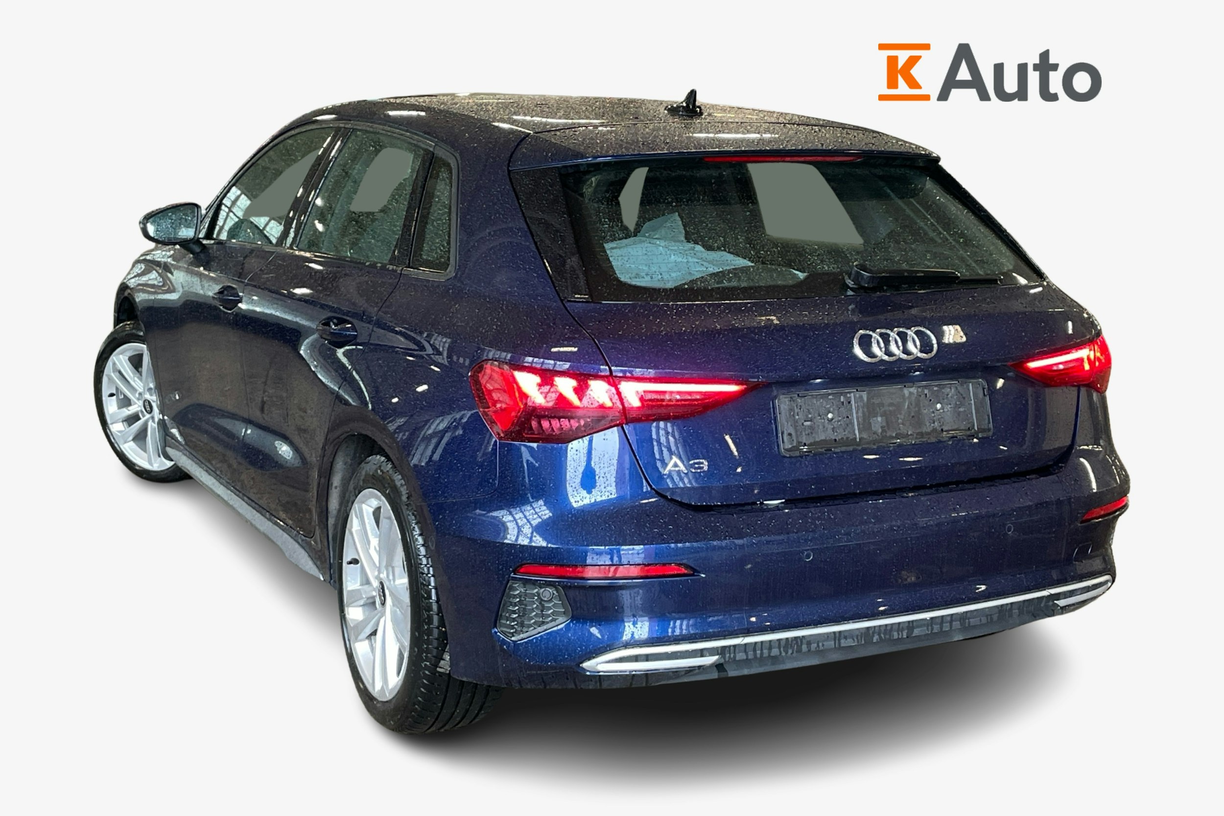 sininen Audi A3 2024 kuva 2.