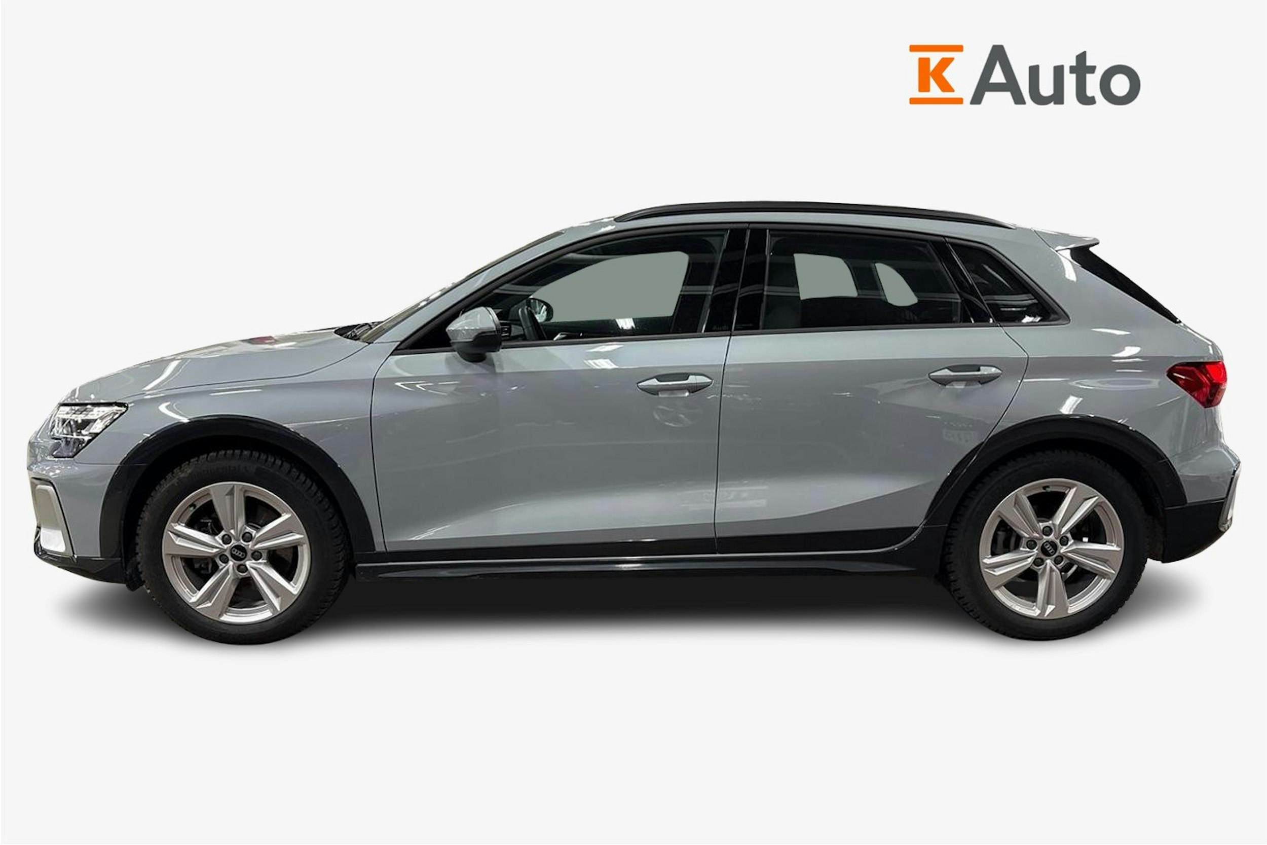 Harmaa Audi A3 2024 kuva 6.