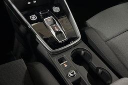 Harmaa Audi A3 2024 kuva 22.