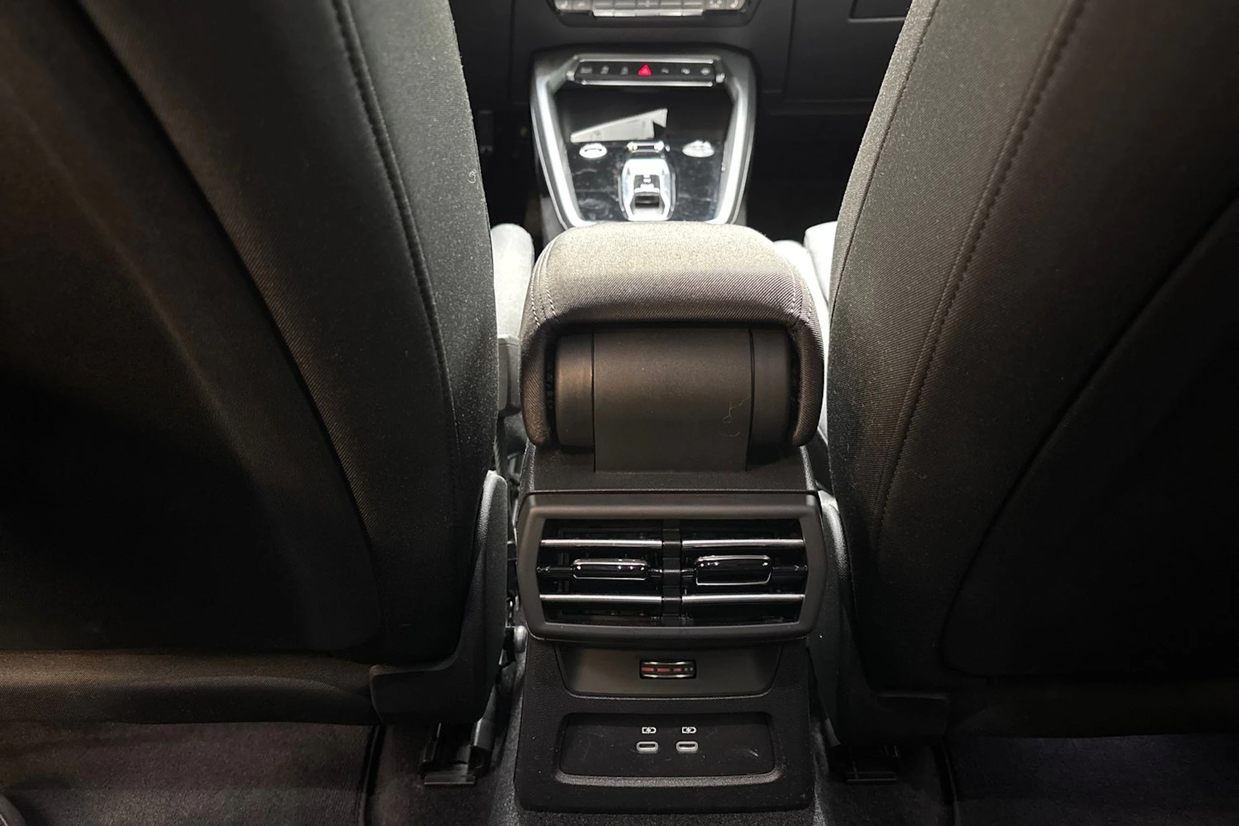 Valkoinen Audi A3 2024 kuva 16.