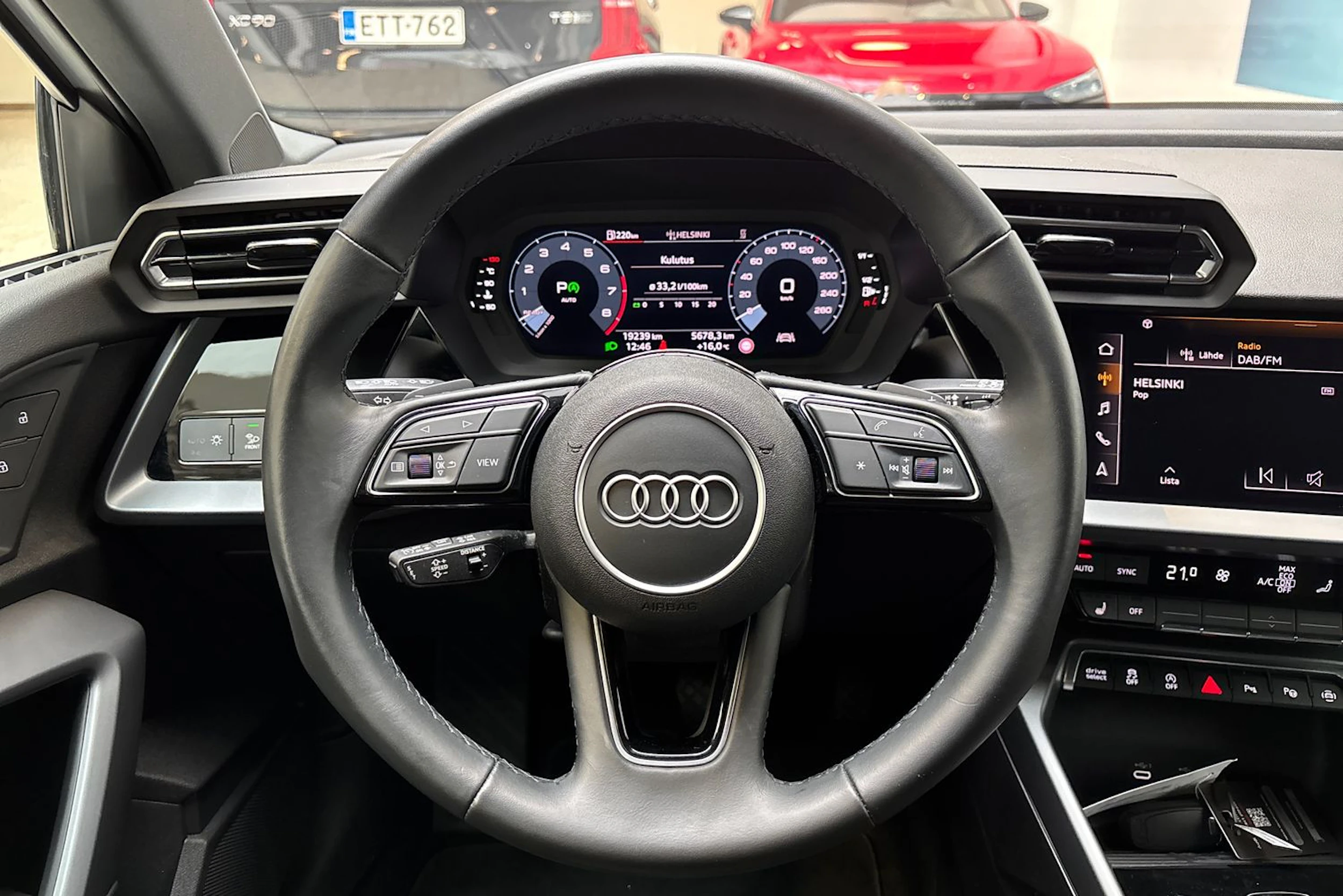 Valkoinen Audi A3 2024 kuva 21.
