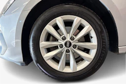 harmaa Audi A3 2024 kuva 9.