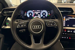 harmaa Audi A3 2024 kuva 16.