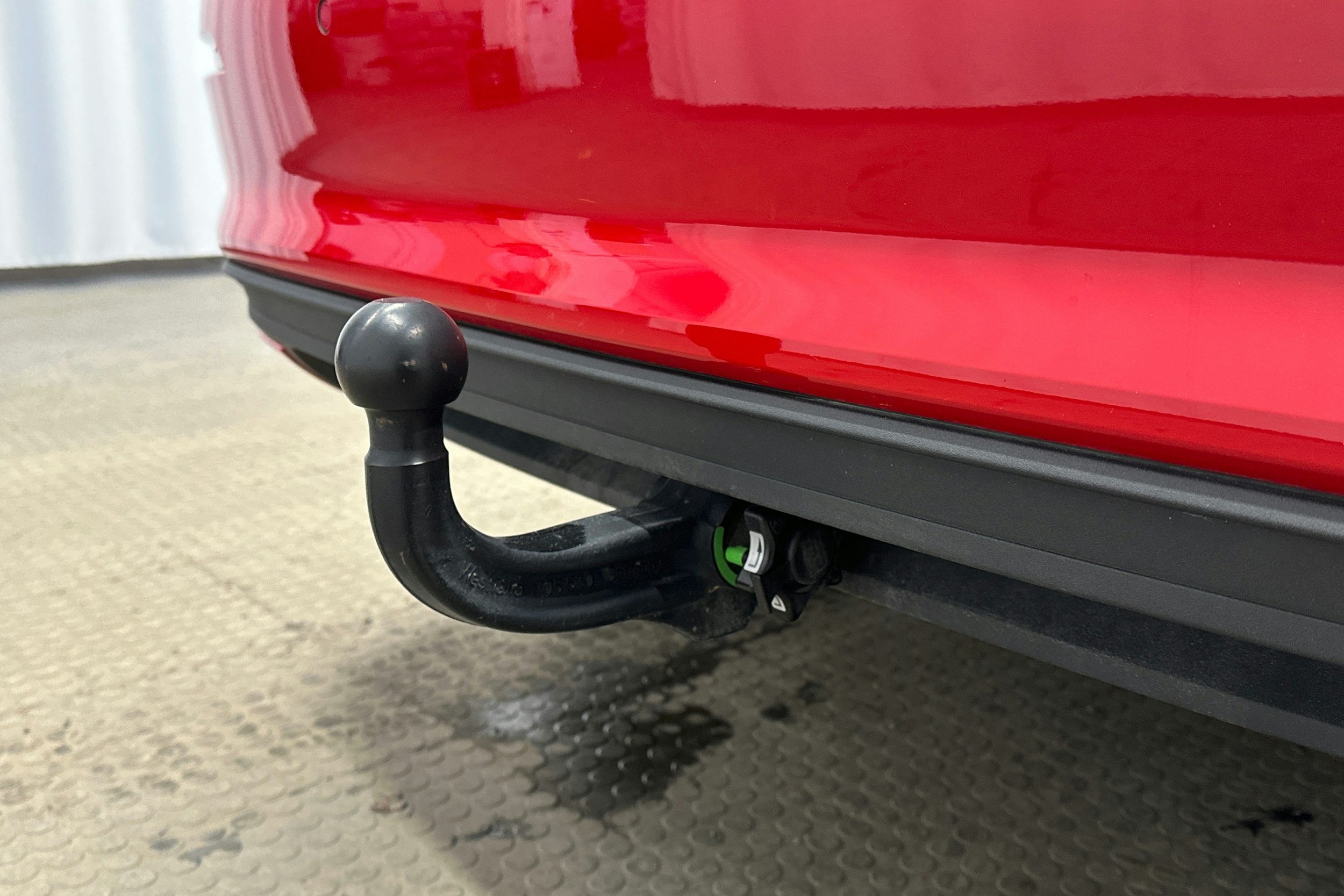 punainen Audi A3 2024 kuva 15.