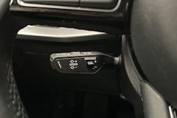 punainen Audi A3 2024 kuva 21.