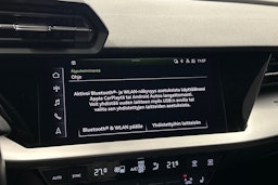 punainen Audi A3 2024 kuva 23.