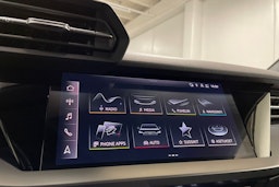 Valkoinen Audi A3 2024 kuva 18.