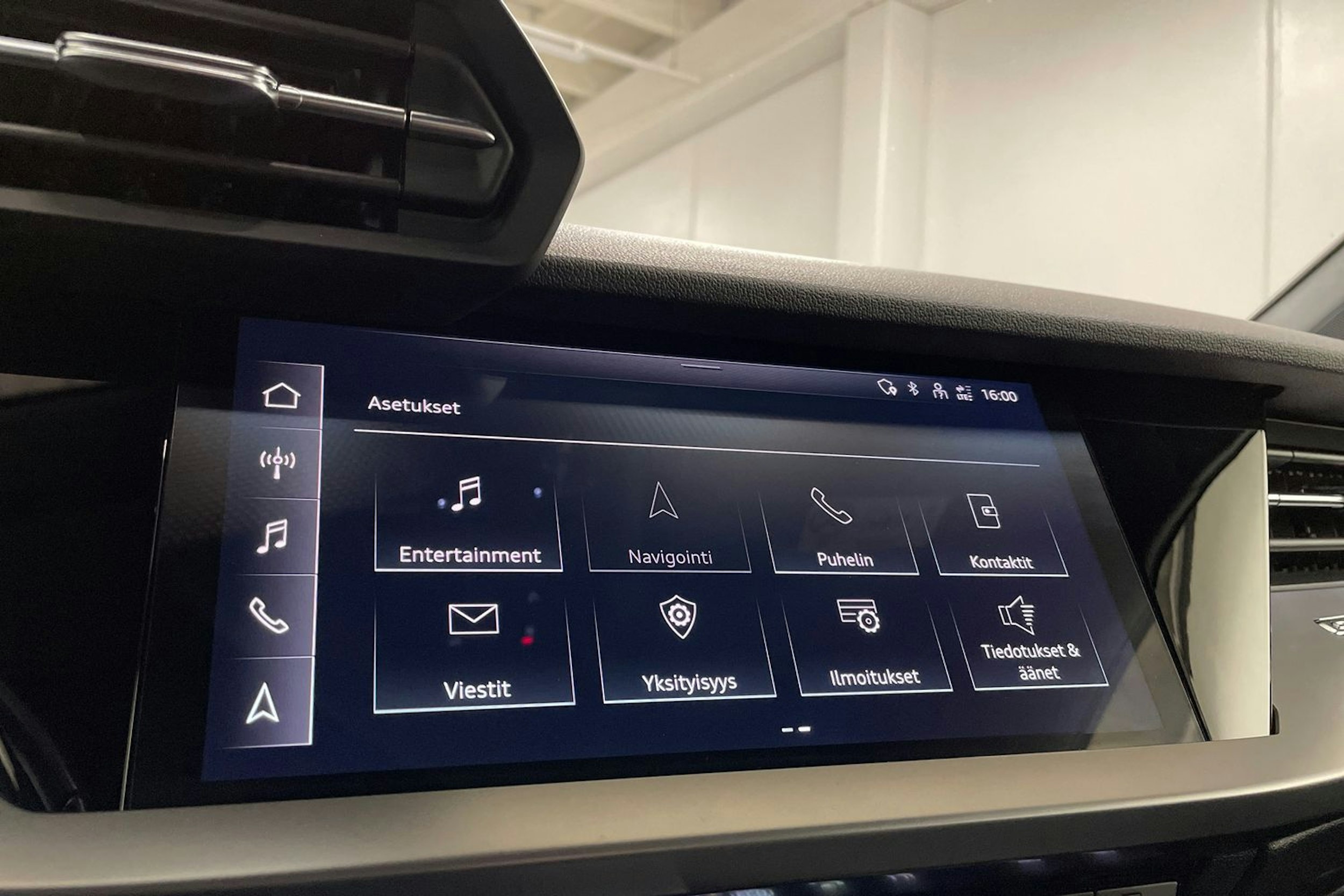 Valkoinen Audi A3 2024 kuva 21.