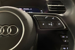 Valkoinen Audi A3 2024 kuva 26.