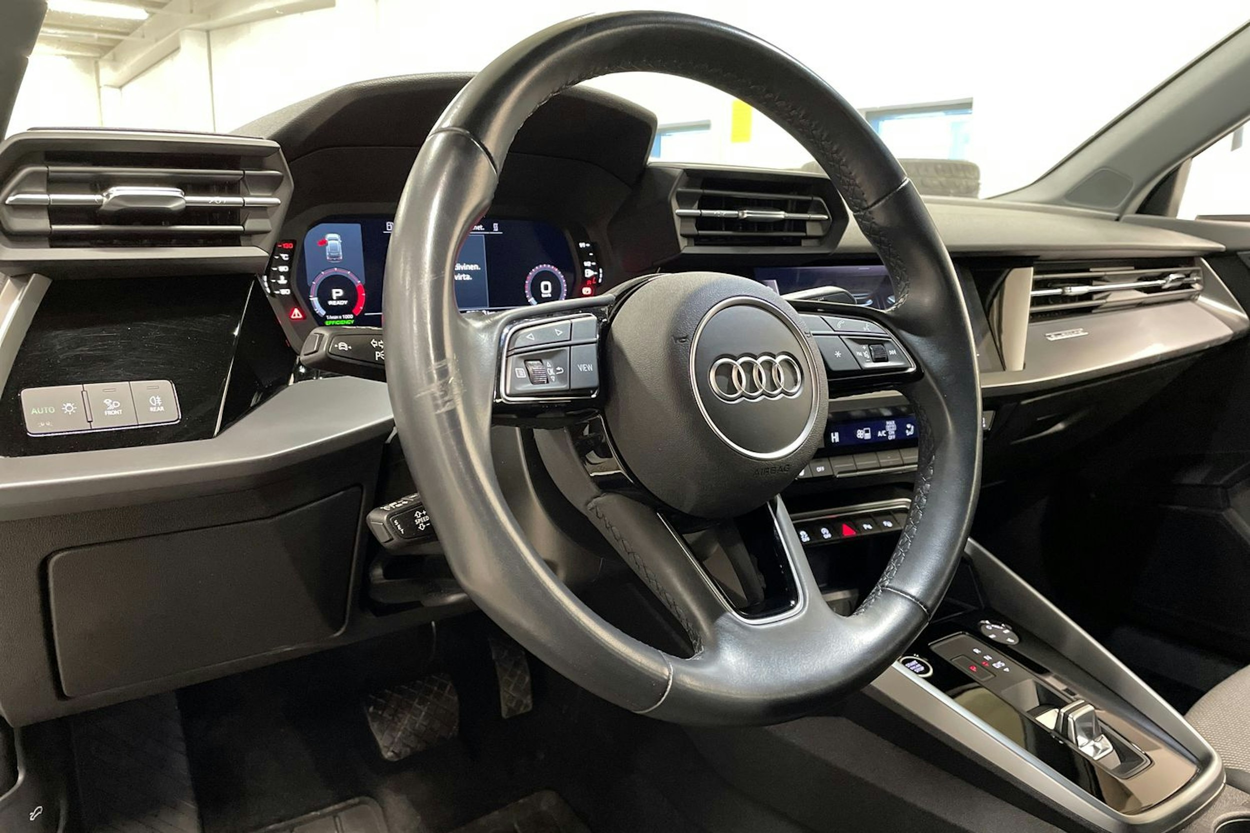 Valkoinen Audi A3 2024 kuva 28.