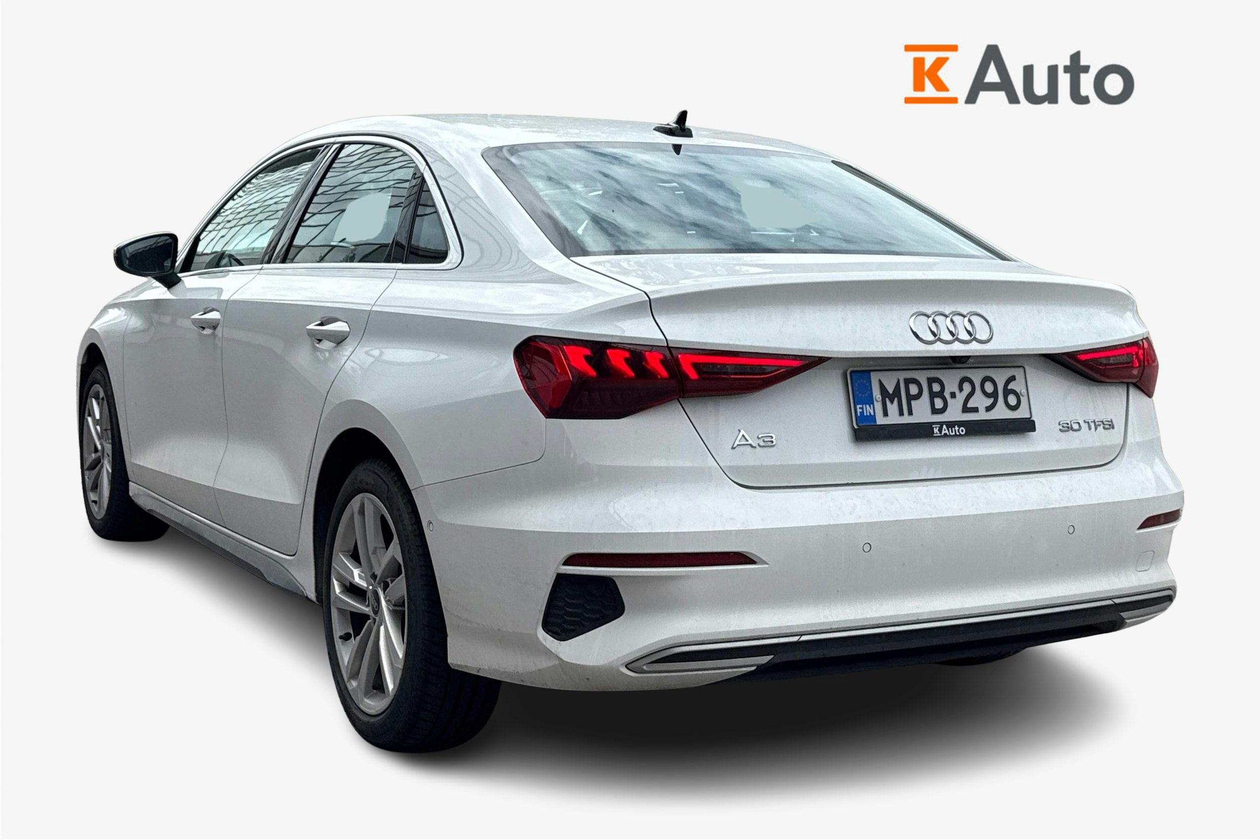 valkoinen Audi A3 2024 kuva 2.