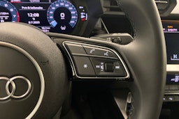 valkoinen Audi A3 2024 kuva 18.