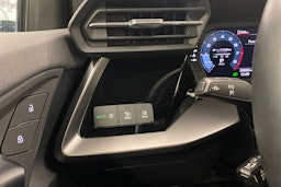 valkoinen Audi A3 2024 kuva 21.