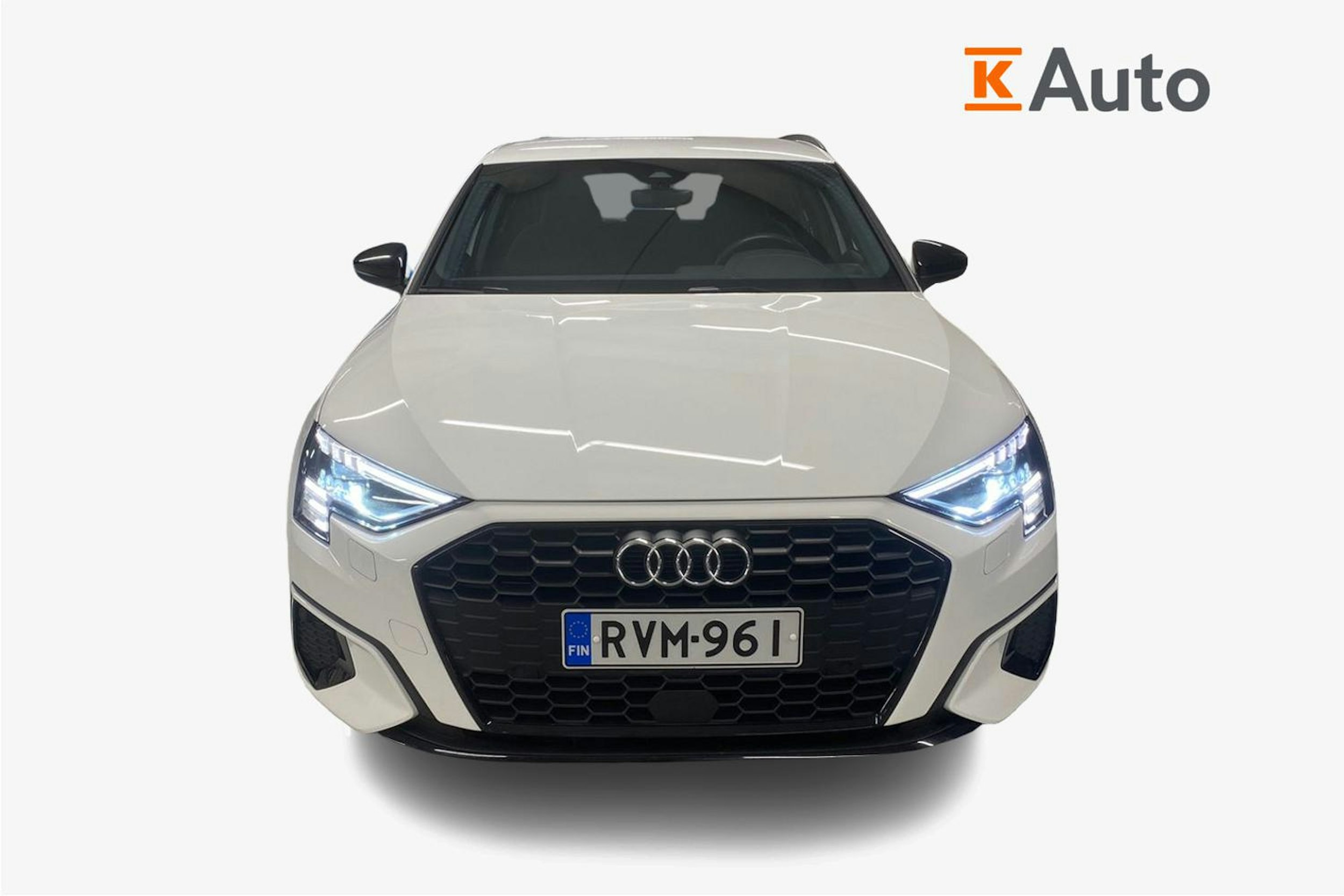 Valkoinen Audi A3 2024 kuva 4.