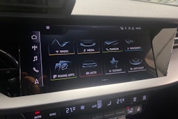 Valkoinen Audi A3 2024 kuva 14.