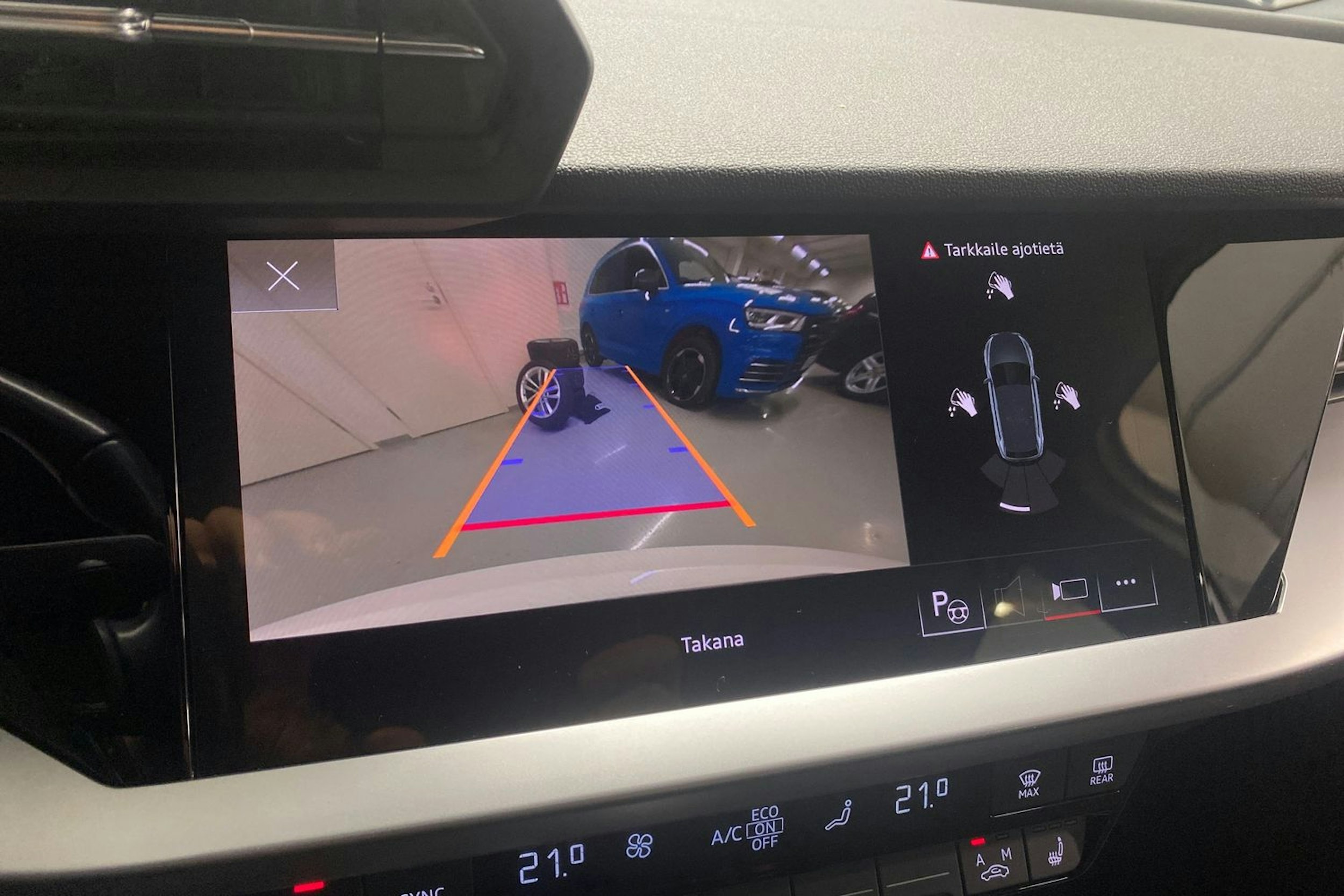 Valkoinen Audi A3 2024 kuva 17.