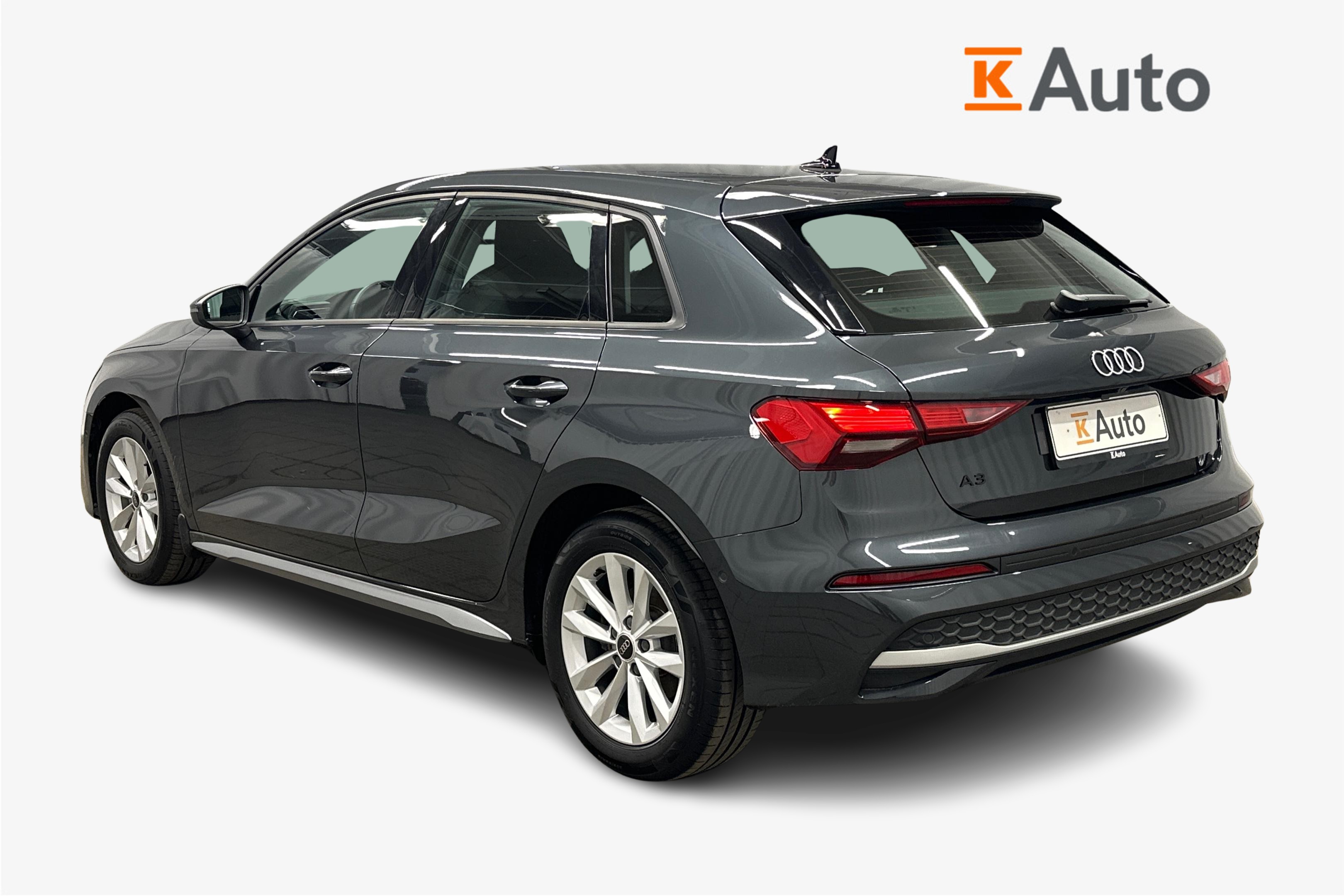 Audi A3 Sportback 35 TFSI 2025, kuva 2/37
