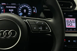 harmaa Audi A3 2025 kuva 12.
