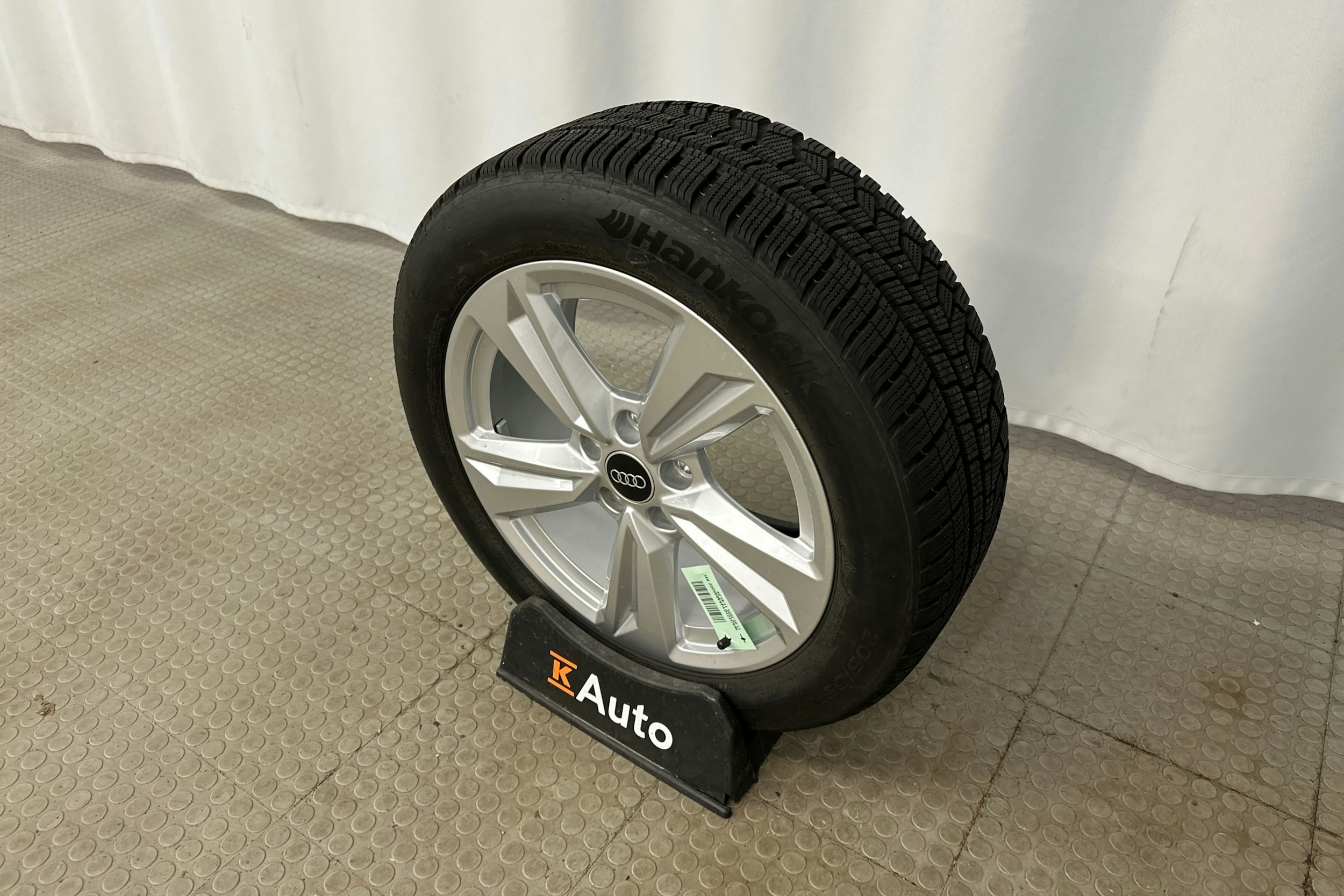 sininen Audi A3 2025 kuva 12.