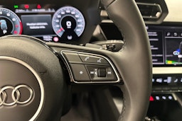 sininen Audi A3 2025 kuva 14.