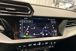 sininen Audi A3 2025 kuva 19.