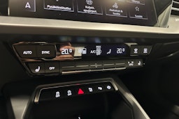 sininen Audi A3 2025 kuva 22.