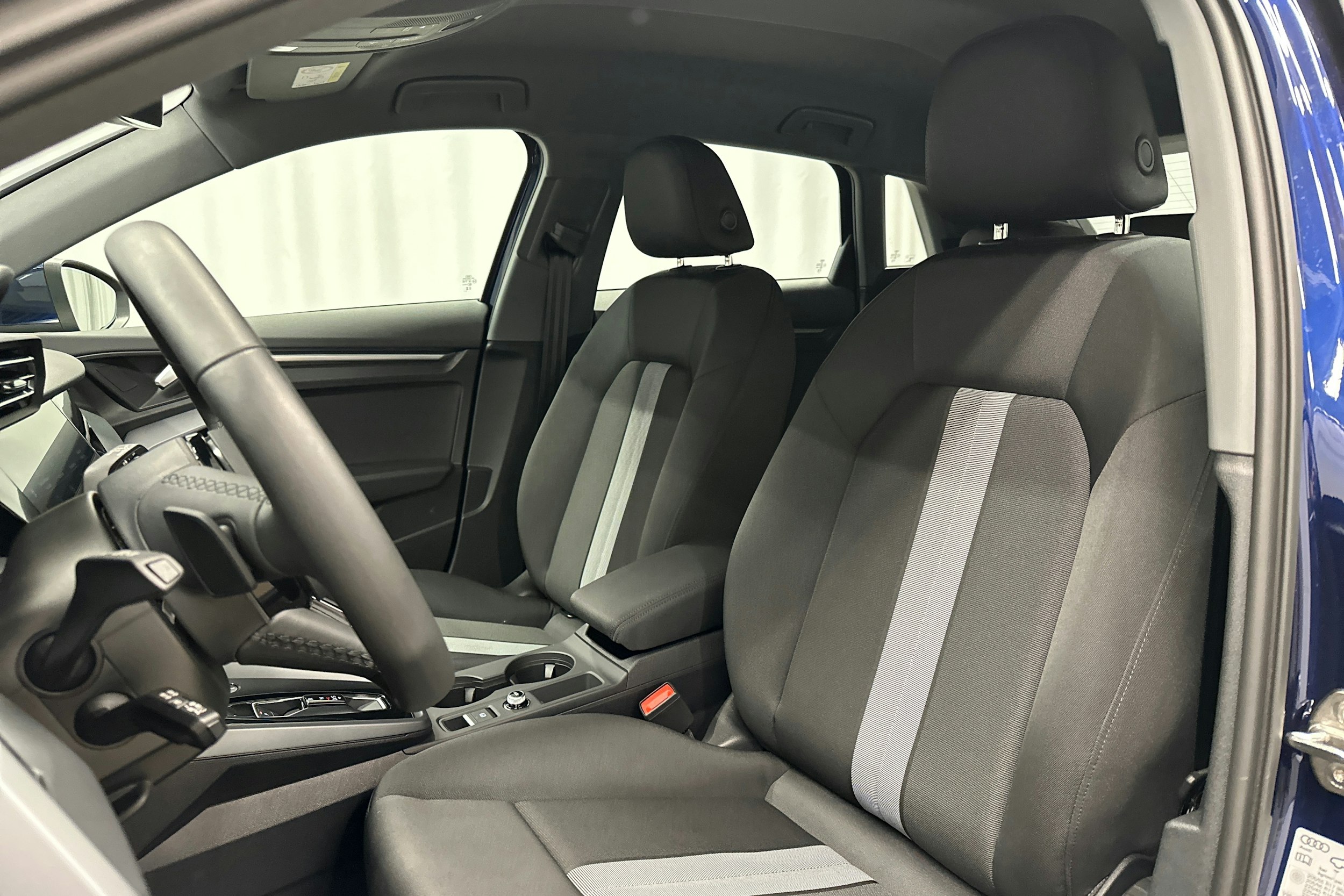 sininen Audi A3 2025 kuva 25.