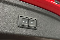 punainen Audi A3 2025 kuva 12.