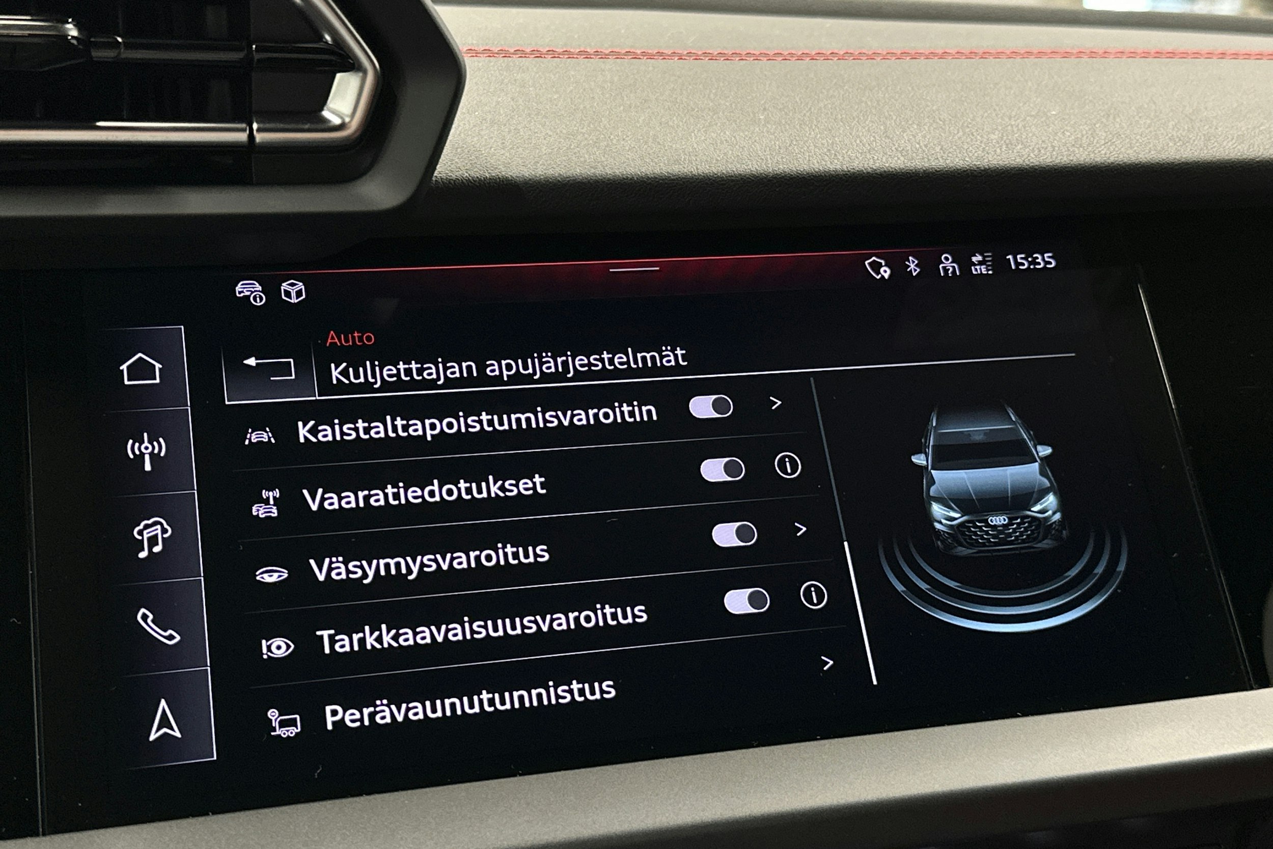 punainen Audi A3 2025 kuva 25.