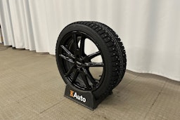 punainen Audi A3 2025 kuva 12.