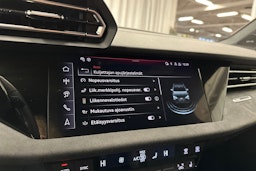 punainen Audi A3 2025 kuva 21.