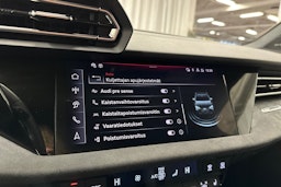 punainen Audi A3 2025 kuva 22.