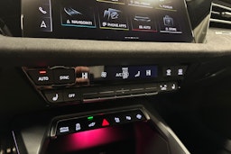 punainen Audi A3 2025 kuva 24.