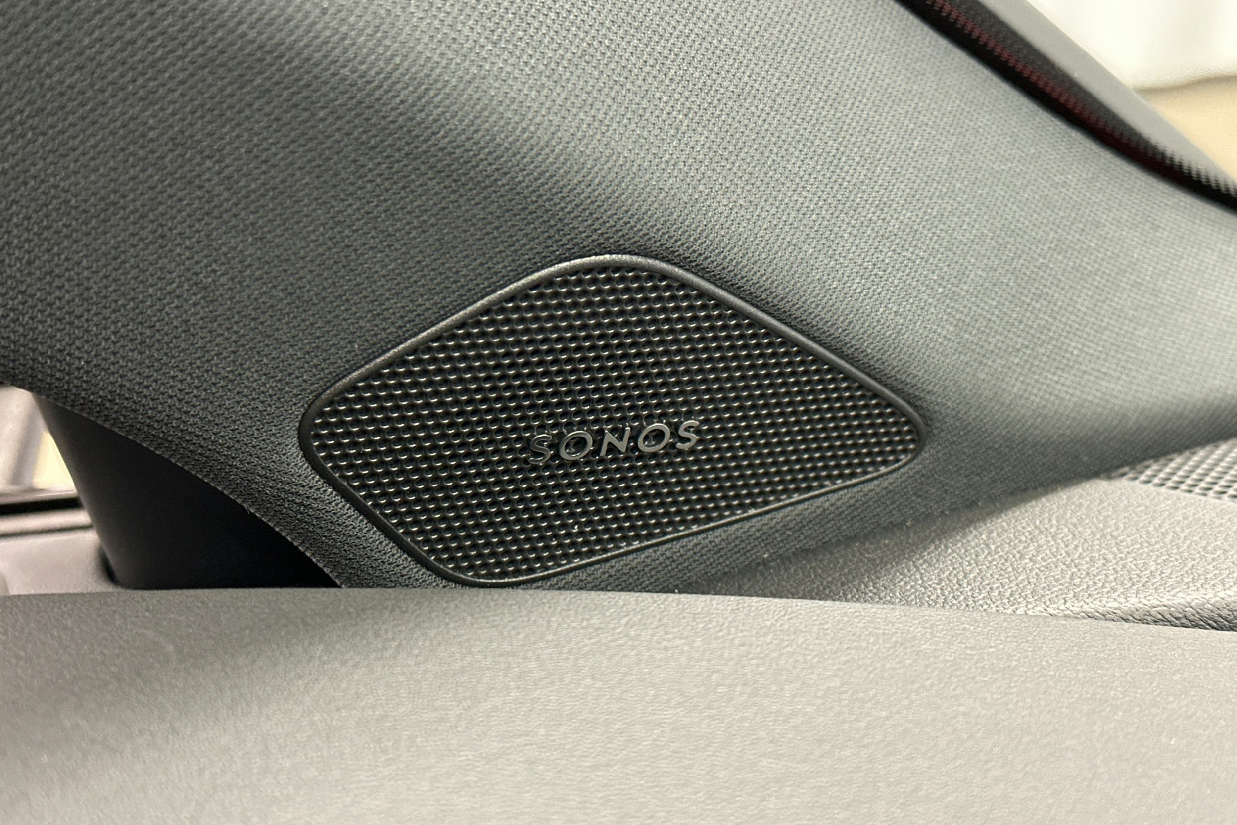 punainen Audi A3 2025 kuva 28.