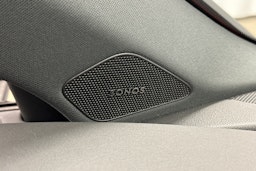 punainen Audi A3 2025 kuva 28.