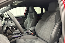 punainen Audi A3 2025 kuva 29.