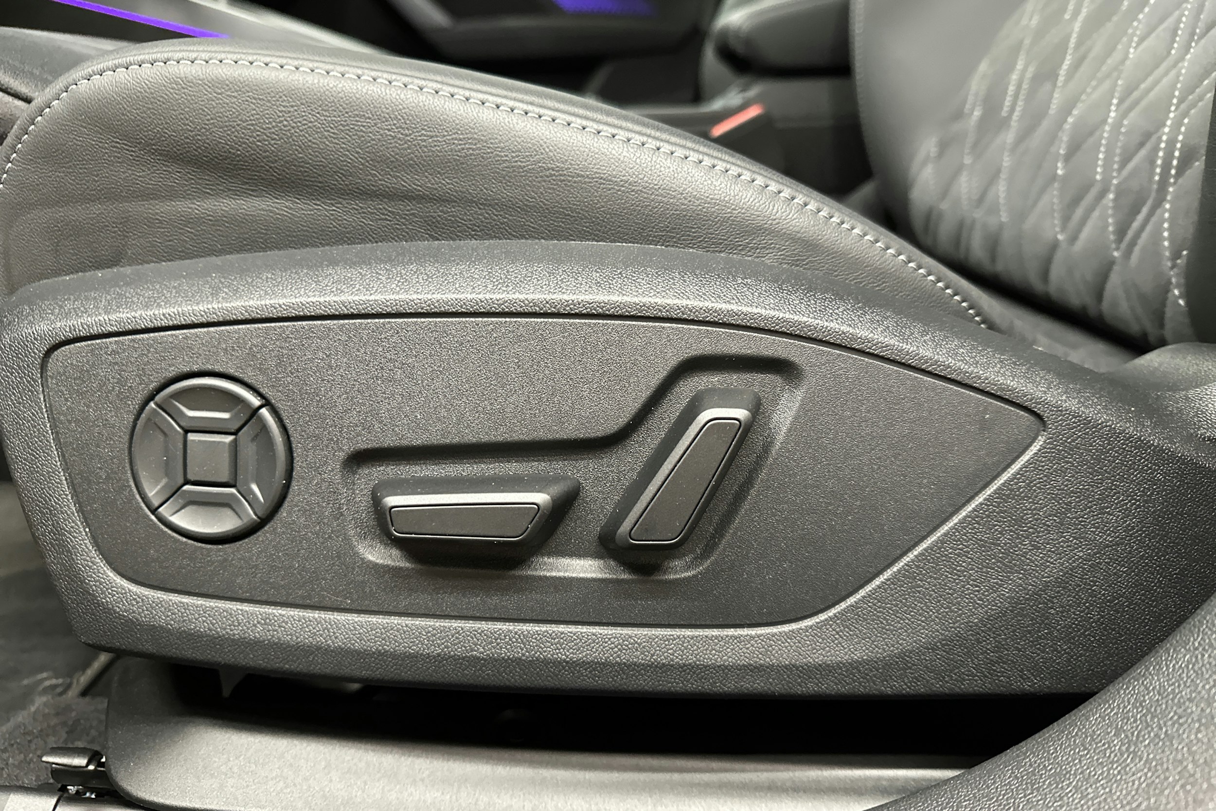 punainen Audi A3 2025 kuva 30.