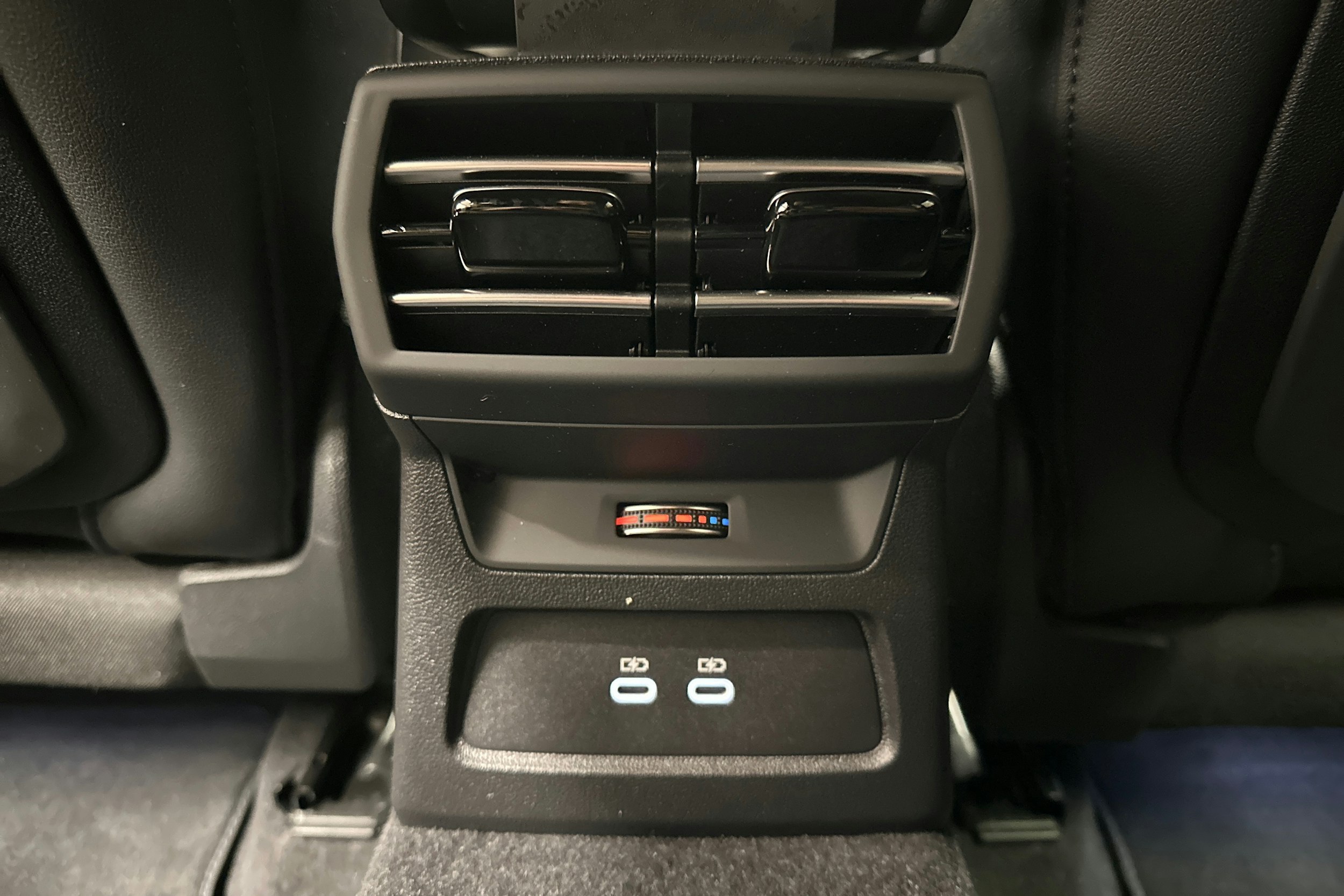 punainen Audi A3 2025 kuva 32.