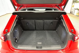 punainen Audi A3 2025 kuva 33.