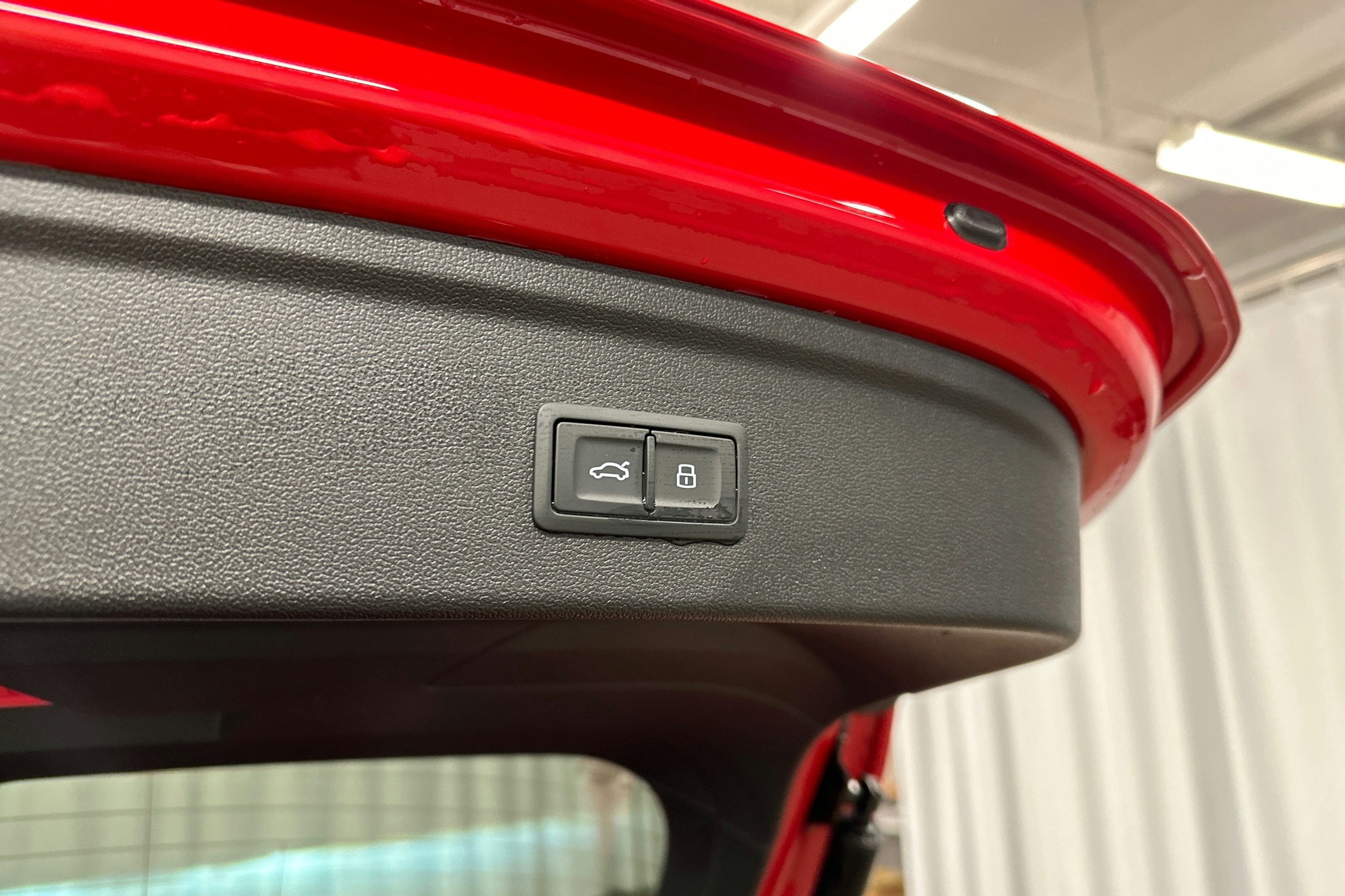 punainen Audi A3 2025 kuva 34.