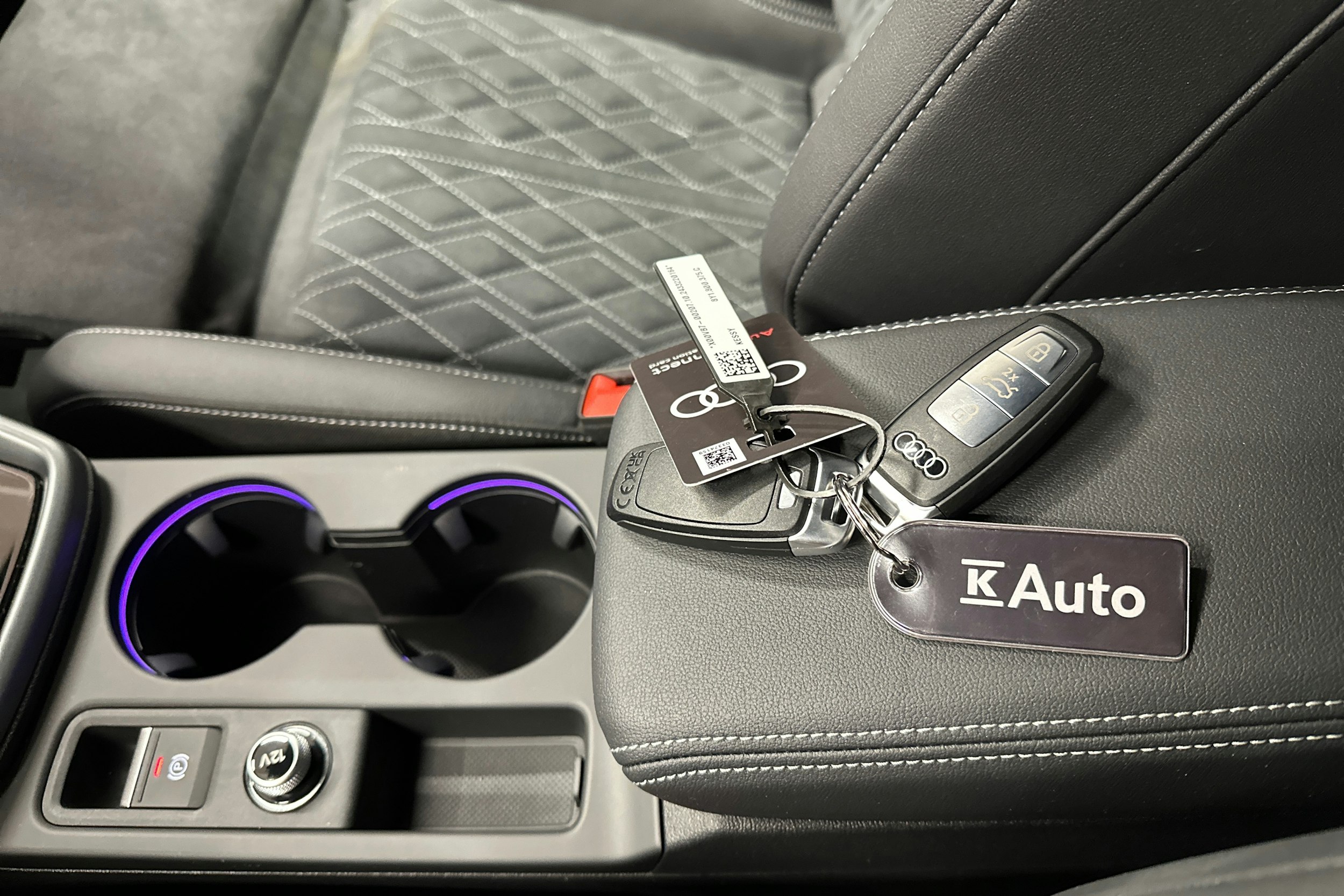 punainen Audi A3 2025 kuva 35.