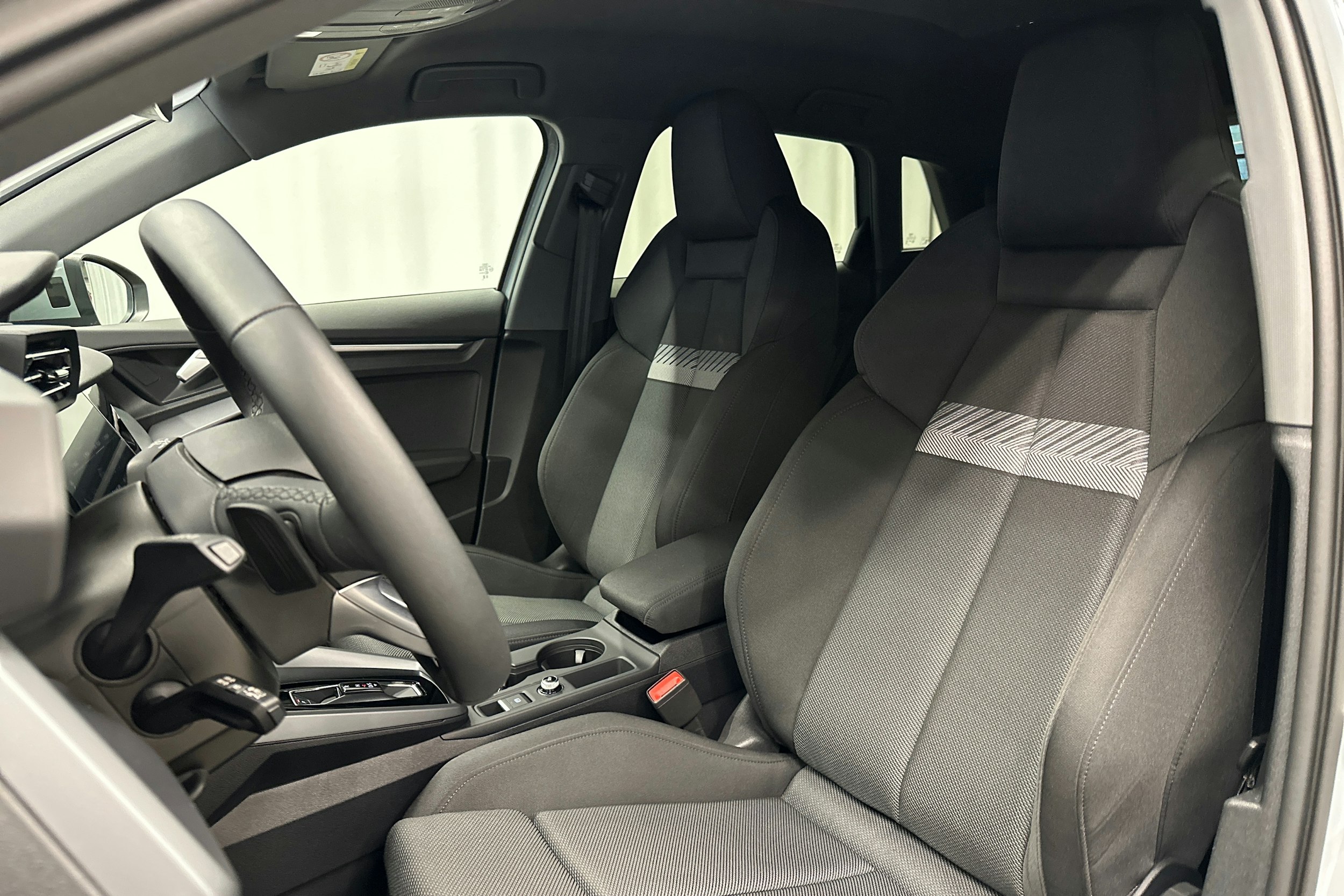 harmaa Audi A3 2025 kuva 29.