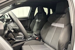 harmaa Audi A3 2025 kuva 29.
