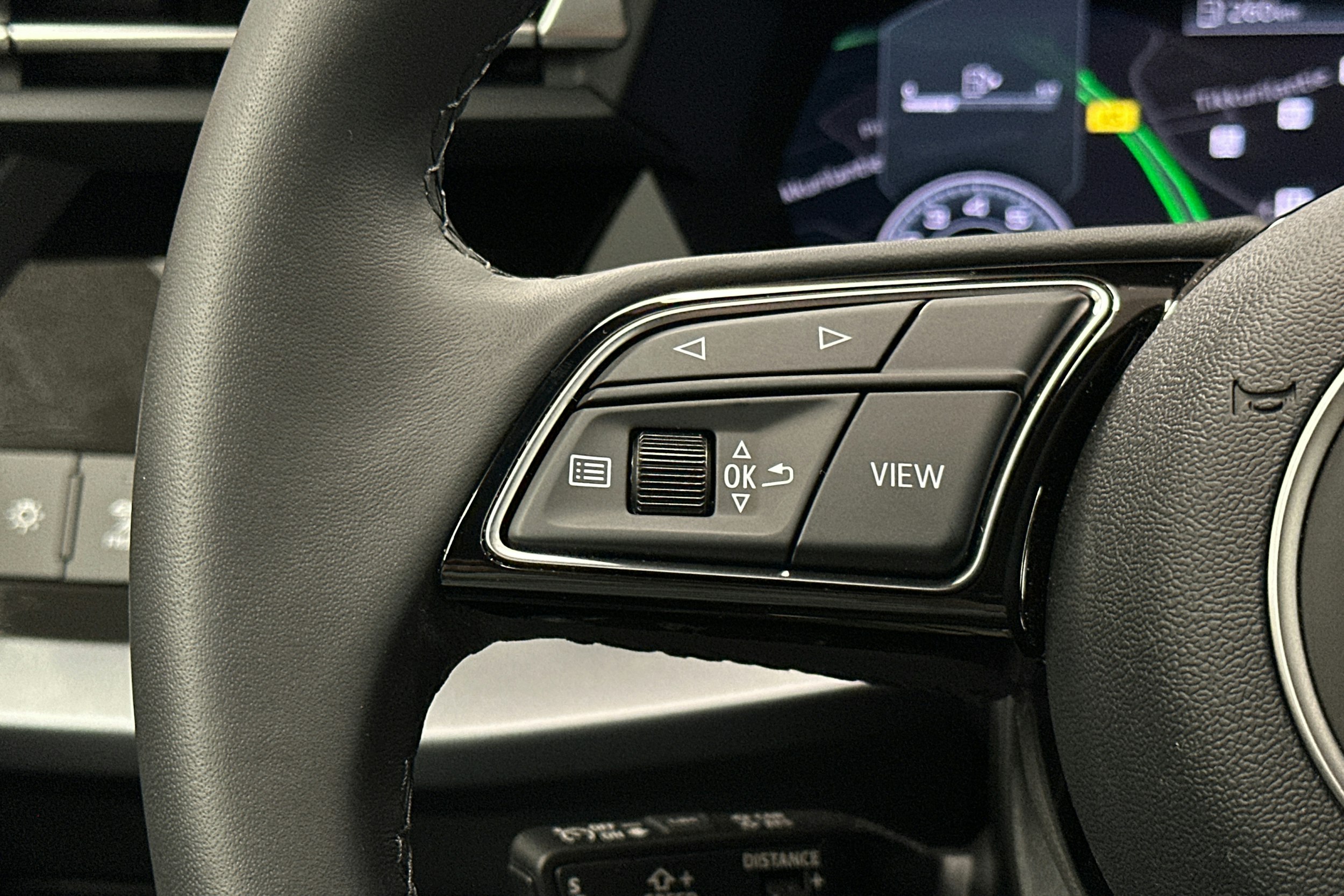 punainen Audi A3 2025 kuva 17.