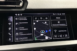 punainen Audi A3 2025 kuva 21.