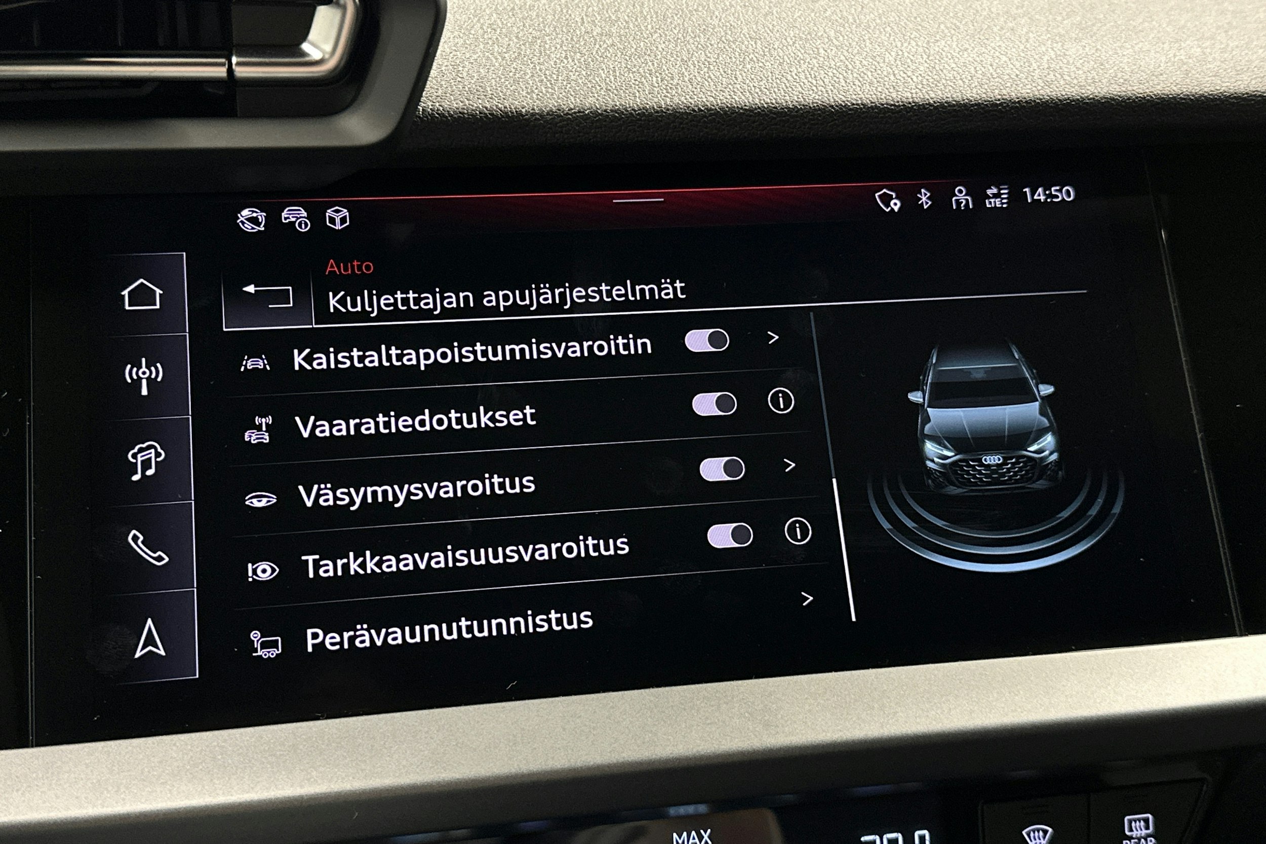 punainen Audi A3 2025 kuva 27.