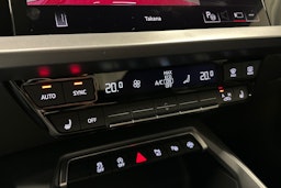 punainen Audi A3 2025 kuva 29.