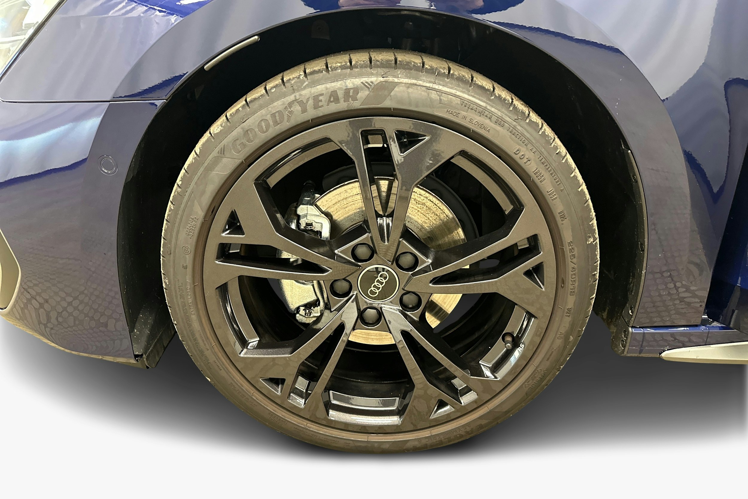 sininen Audi A3 2025 kuva 11.