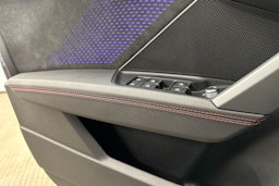 sininen Audi A3 2025 kuva 32.