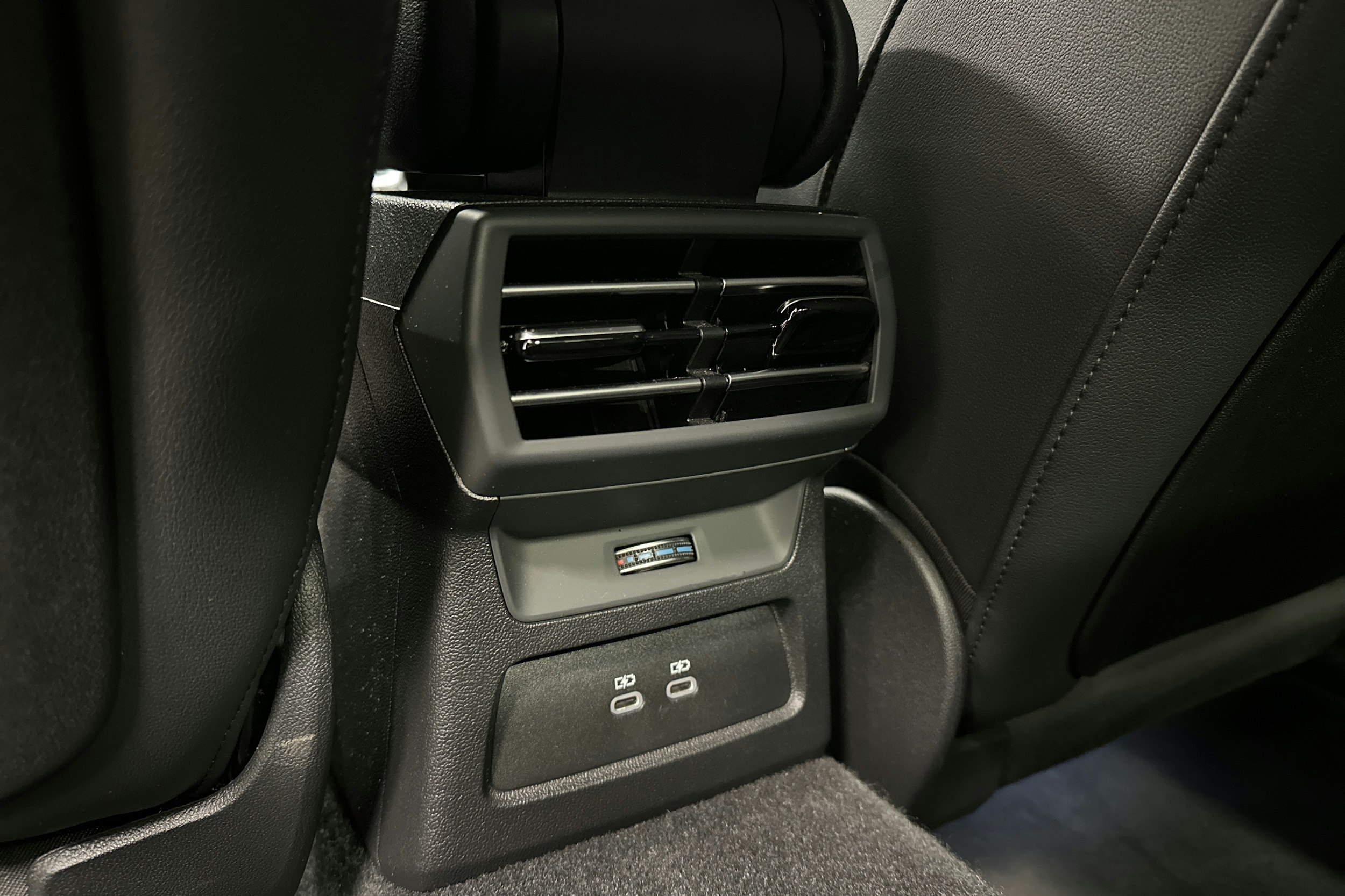 sininen Audi A3 2025 kuva 35.